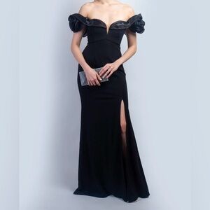 Elegant Off-Shoulder Black Evening Gown
